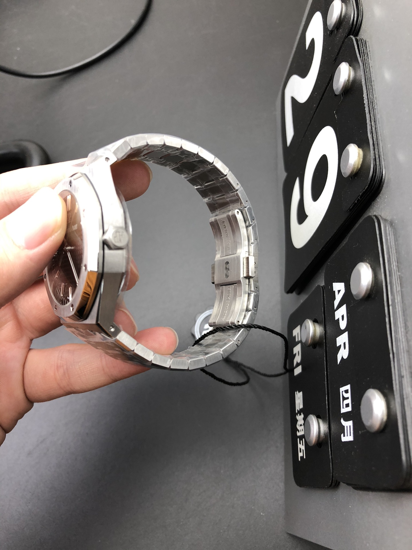 【ZF工場】オーデマピゲ ロイヤルオーク 15500ST ブラック (一体型4302) スーパークローン - 画像 (4)