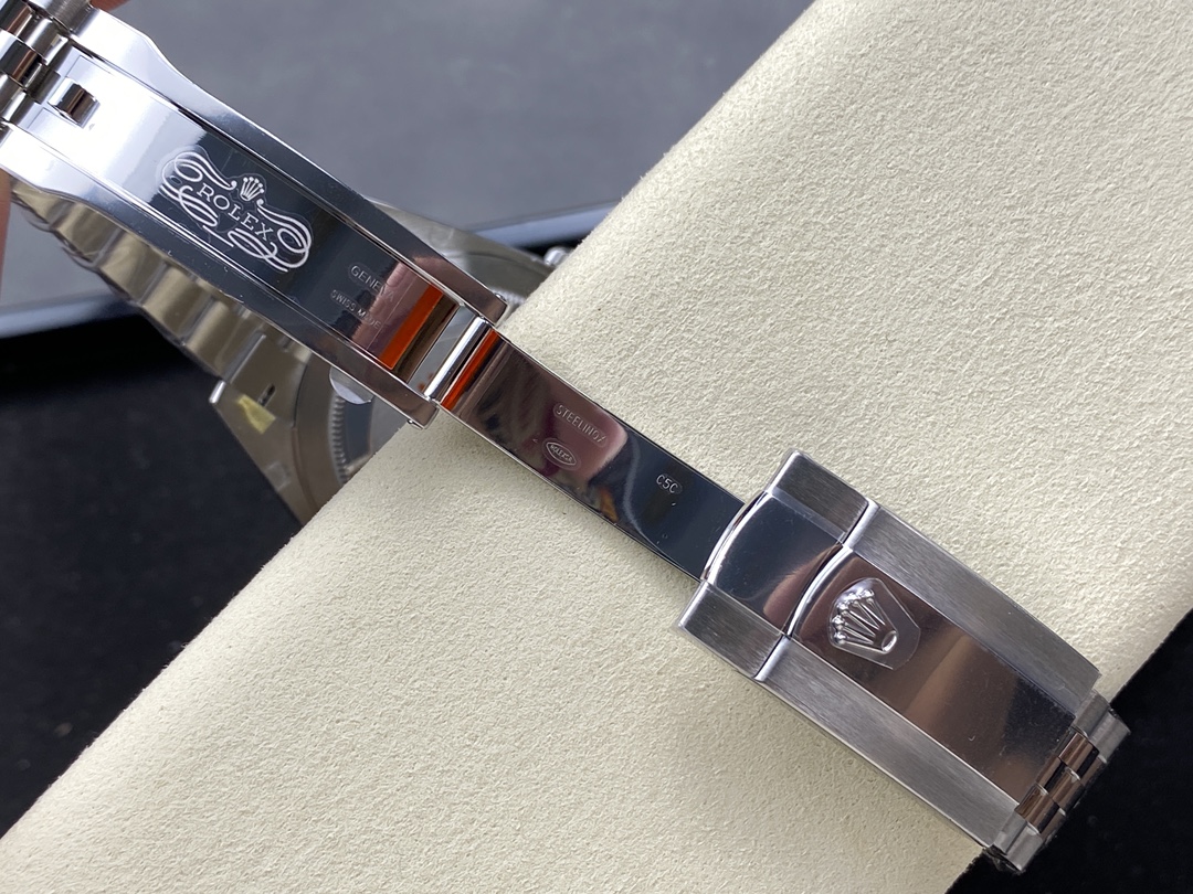 【EWE工場】ロレックス デイトジャスト 126334 グリーン (Cal.3255) スーパークローン - 画像 (2)