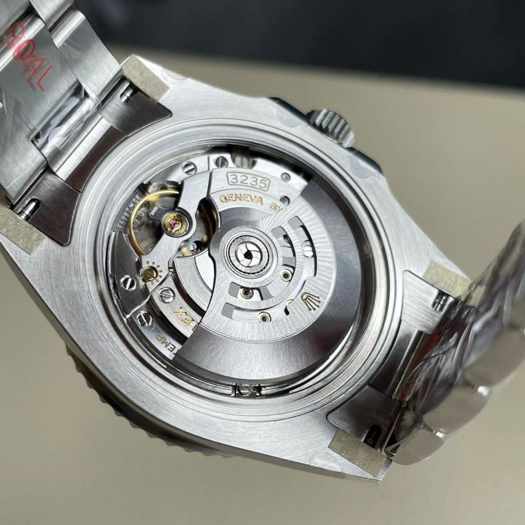 「フリースプラング式」 Cal.3235ムーブメント
