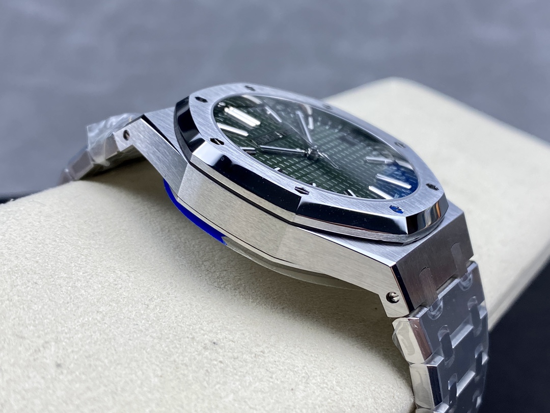 【ZF工場】オーデマピゲ ロイヤルオーク 15510 グリーン (一体型4302) スーパークローン - 画像 (7)