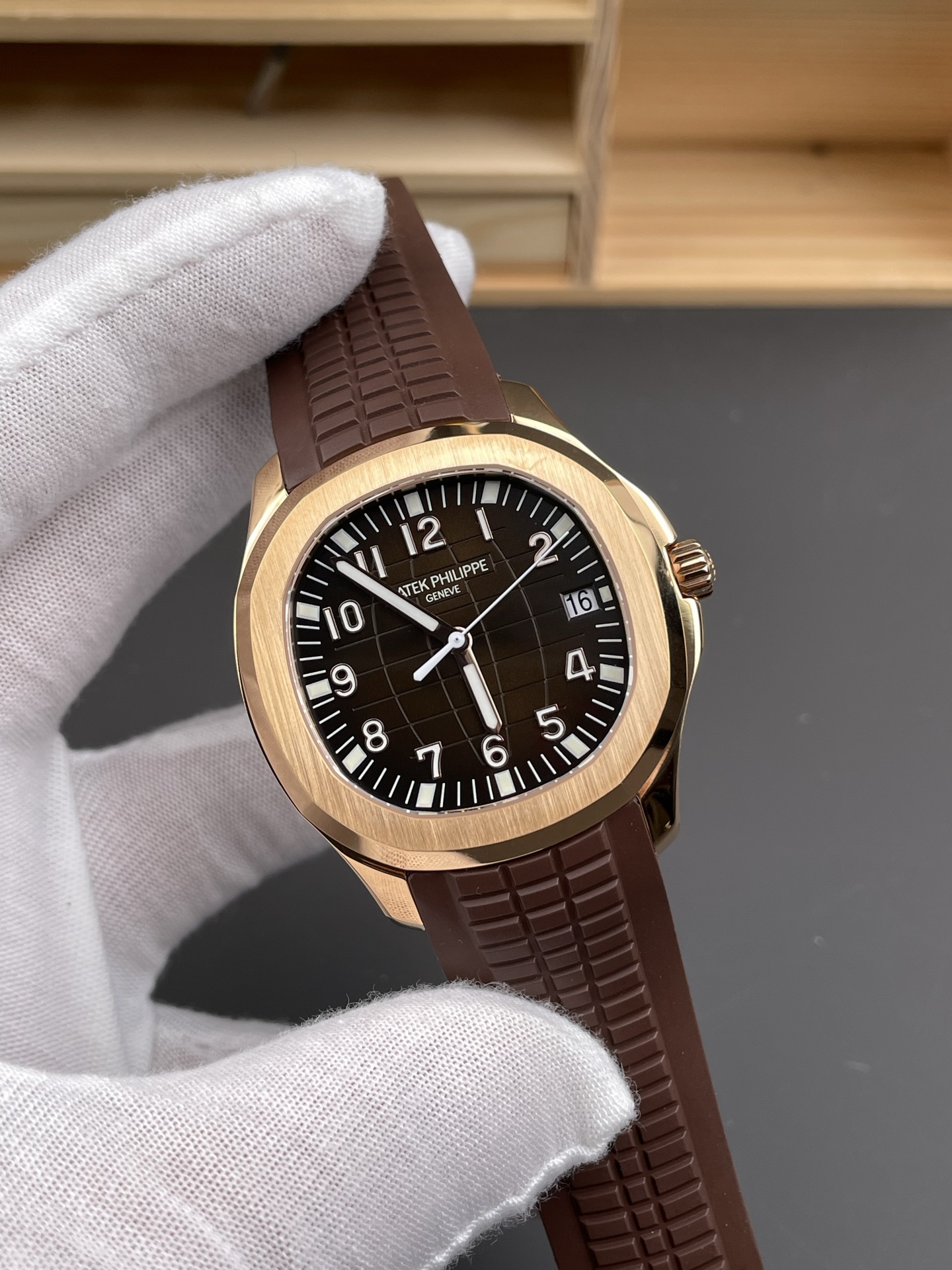 【BBF工場】パテックフィリップ アクアノート 5167 ブラウン ローズゴールド 配重版 (Cal.324 SC) スーパークローン - 画像 (8)